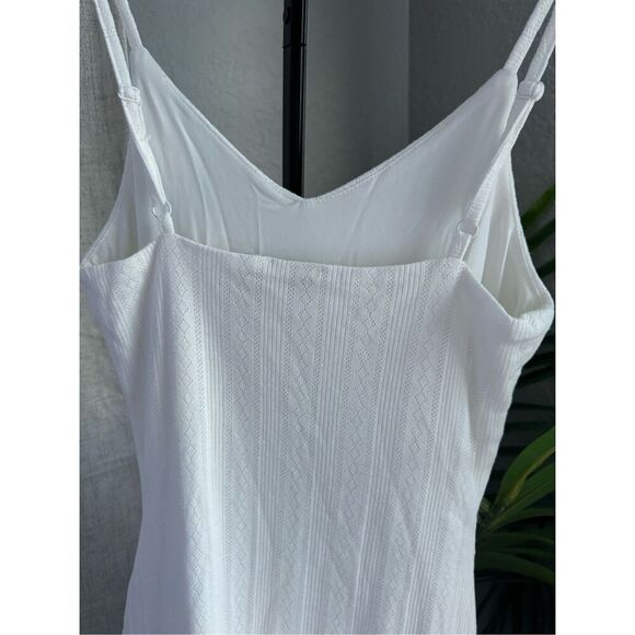 Tiger Mist Lisandra White V-neck Bodycon Mini Dress Medium Girly - Picture 5 of 7
